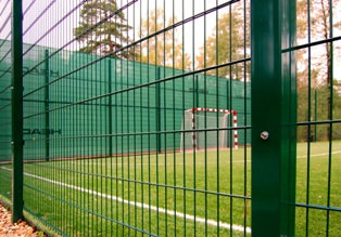 2Д забор на спортивном поле в Крыму